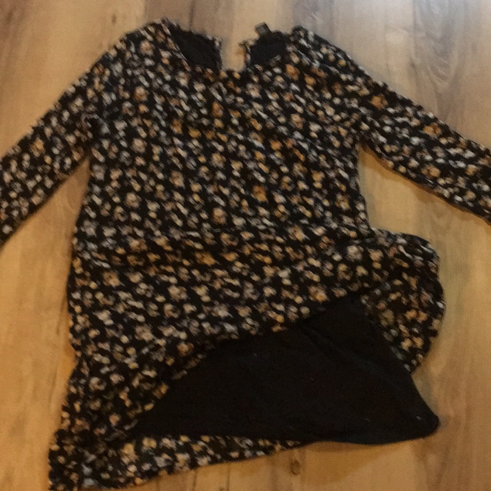 Women’s clothes - Picture 2 of 3